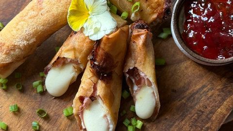 Crispy Pepper Jelly String Cheese Wontons: A Sweet & Spicy Party Favorite